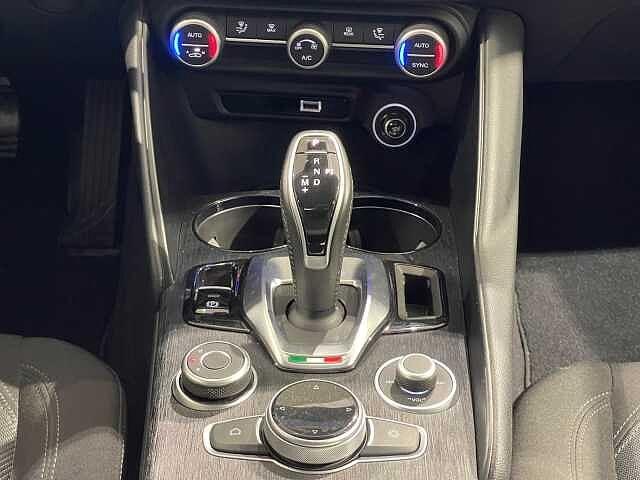 Alfa Romeo Giulia 2.2 Turbodiesel 160 CV AT8 Business