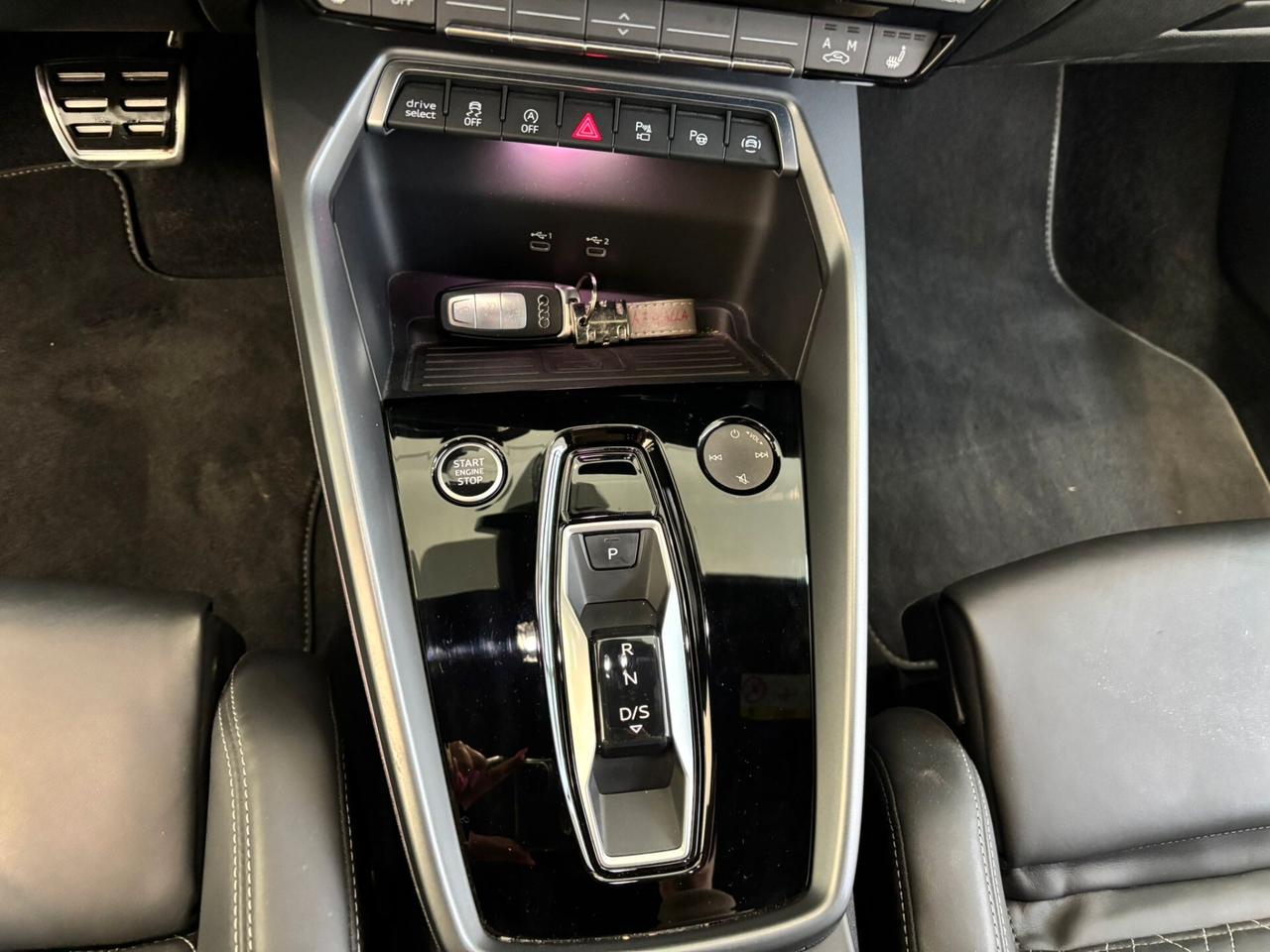 Audi A3 allstreet 35 TFSI S tronic Identity Contrast