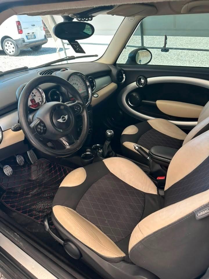 Mini 1.6 16V Cooper D