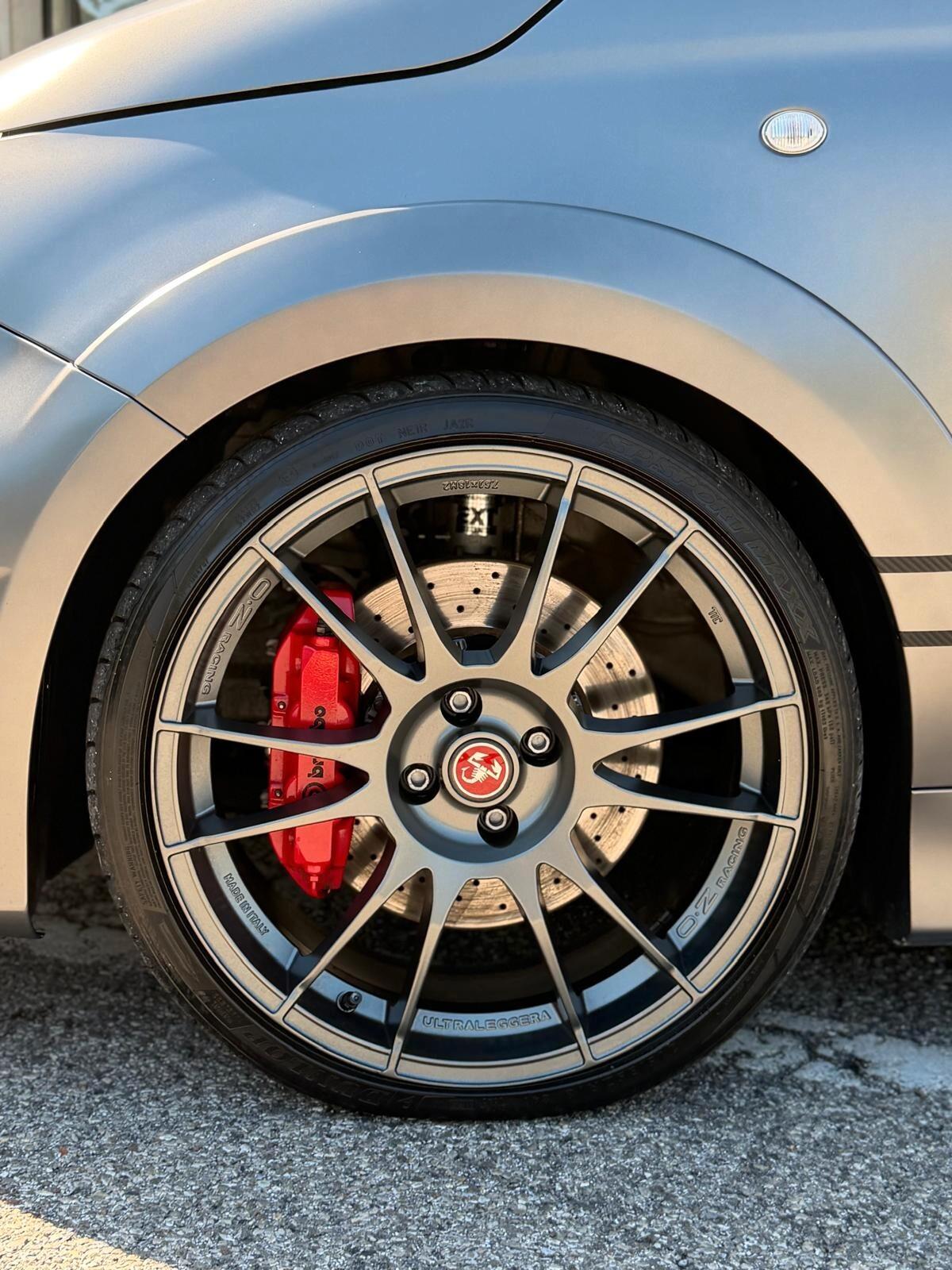 Abarth 695 1.4 Turbo T-Jet 190 CV Biposto