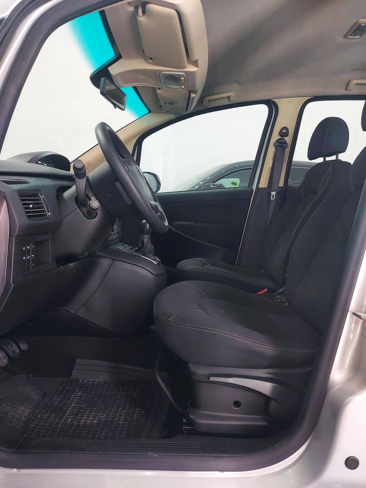 Lancia MUSA 1.3 Mjt 95 CV AVENUE 2012