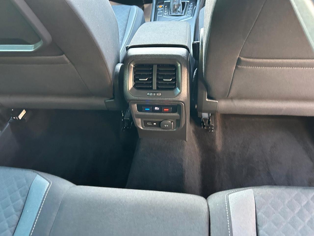 Volkswagen Tiguan 2.0 TDI SCR DSG R-LINE PACK