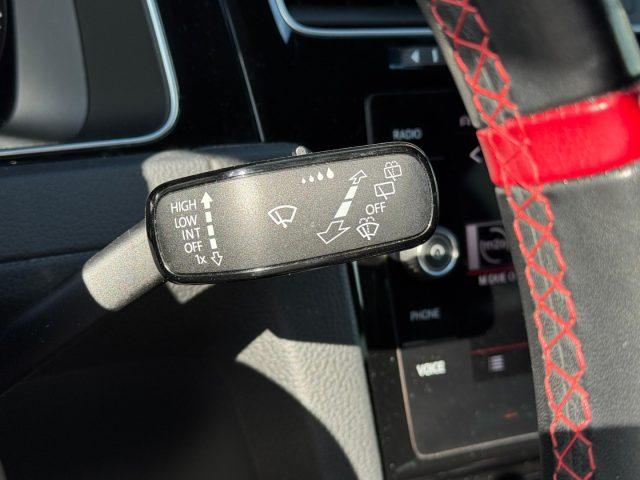 VOLKSWAGEN Golf GTI 2.0 TSI TCR Akrapovic DSG Service VW