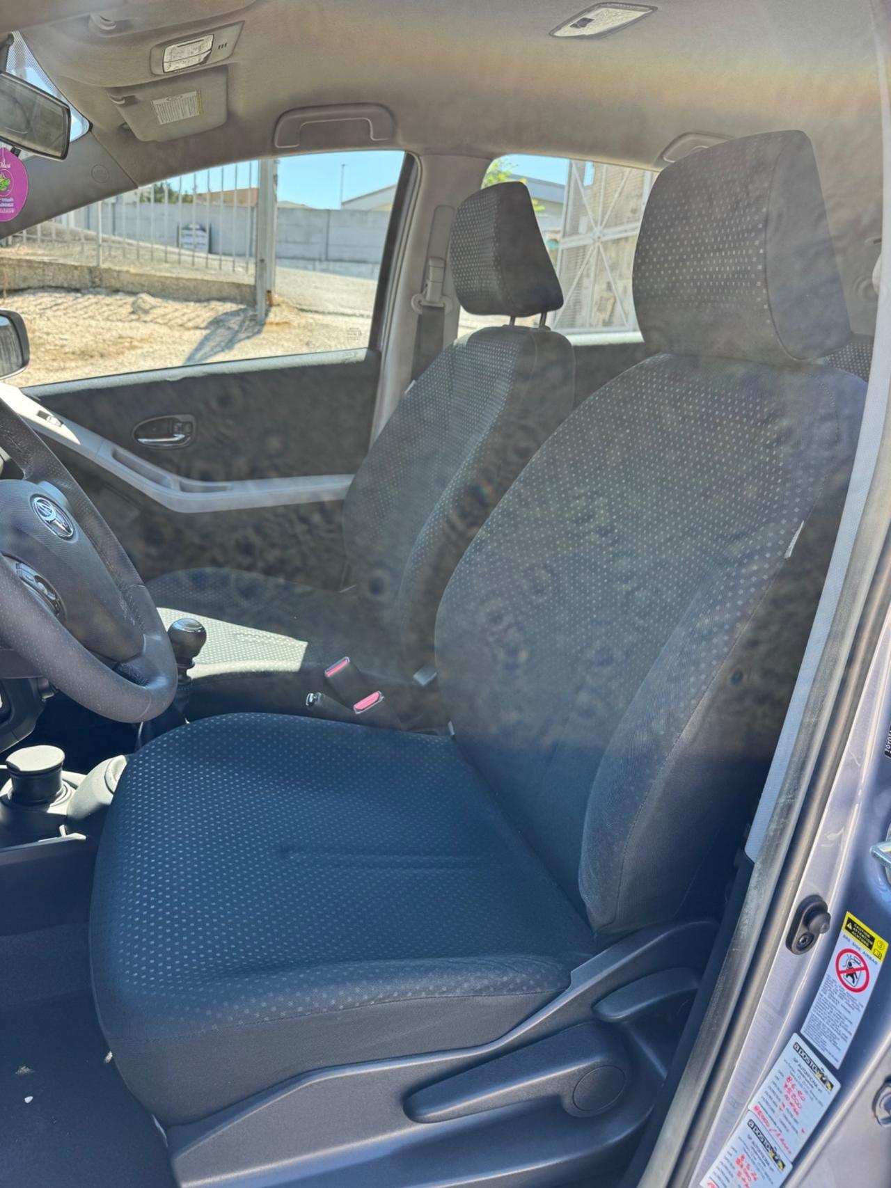 Toyota Yaris 1.3 5 porte Sol