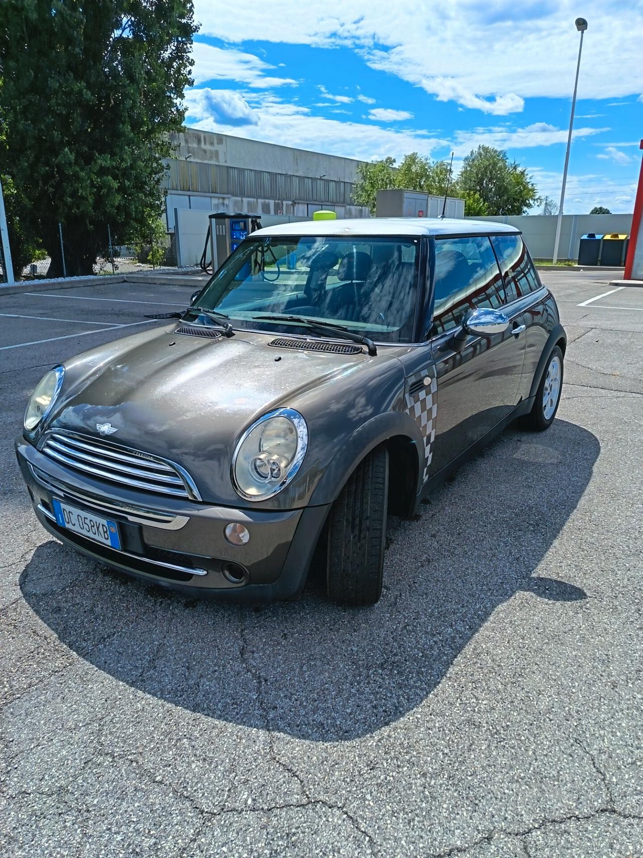 Mini 1.6 16V One de luxe