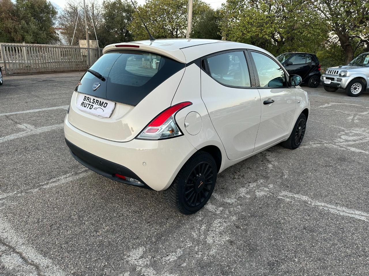 LANCIA Ypsilon 1.2 69 CV 5p. Gold