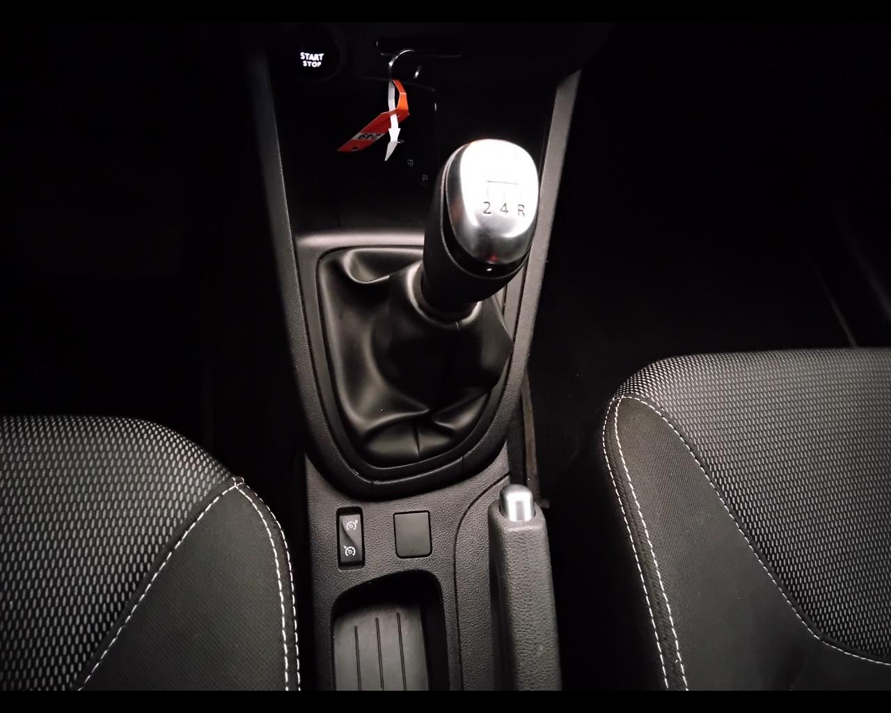 RENAULT Clio IV 2017 - Clio 0.9 tce energy Life Gpl 90cv