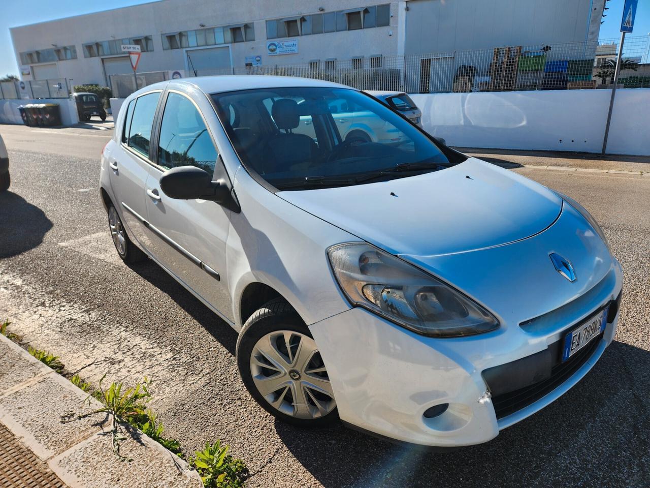 Renault Clio 1.5 dCi 75CV 5 porte AUTOCARRO ( BOLLO RIDOTTO )