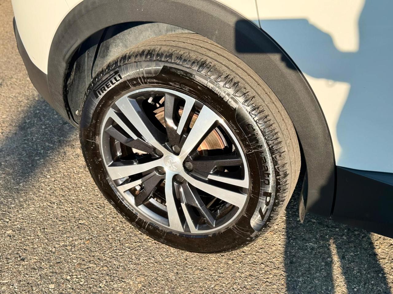 Peugeot 3008 BlueHDi 130 S&S EAT8 Allure