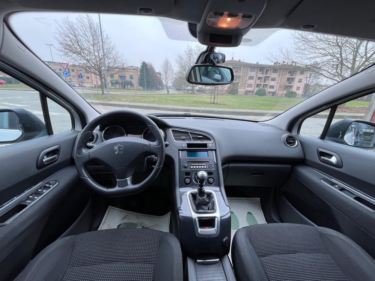 Peugeot 5008 2.0 HDi 150CV Active