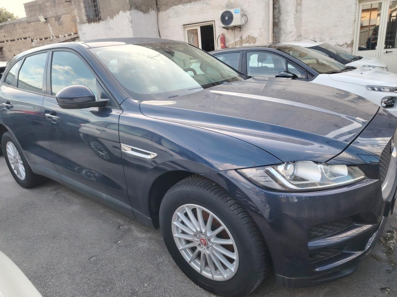 Jaguar F-Pace 2.0 D 240 CV AWD aut. Pure