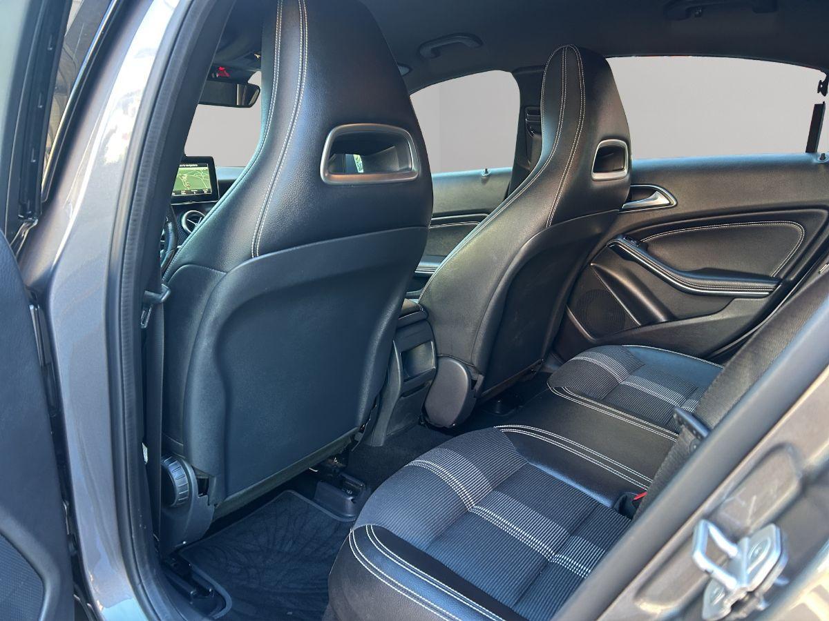 MERCEDES - Classe A - A 180 d 109CV Premium
