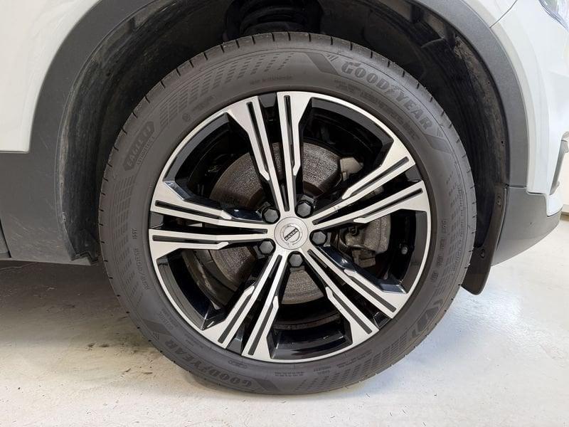 Volvo XC40 Recharge T4 Plug-in Hybrid auto Recharge Inscription Expression