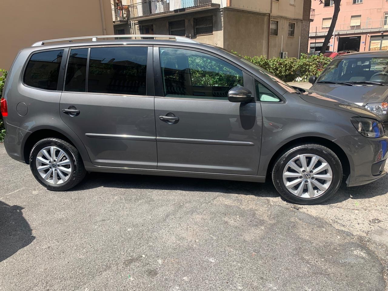 Volkswagen Touran 2.0 TDI 140 CV Highline 7 posti