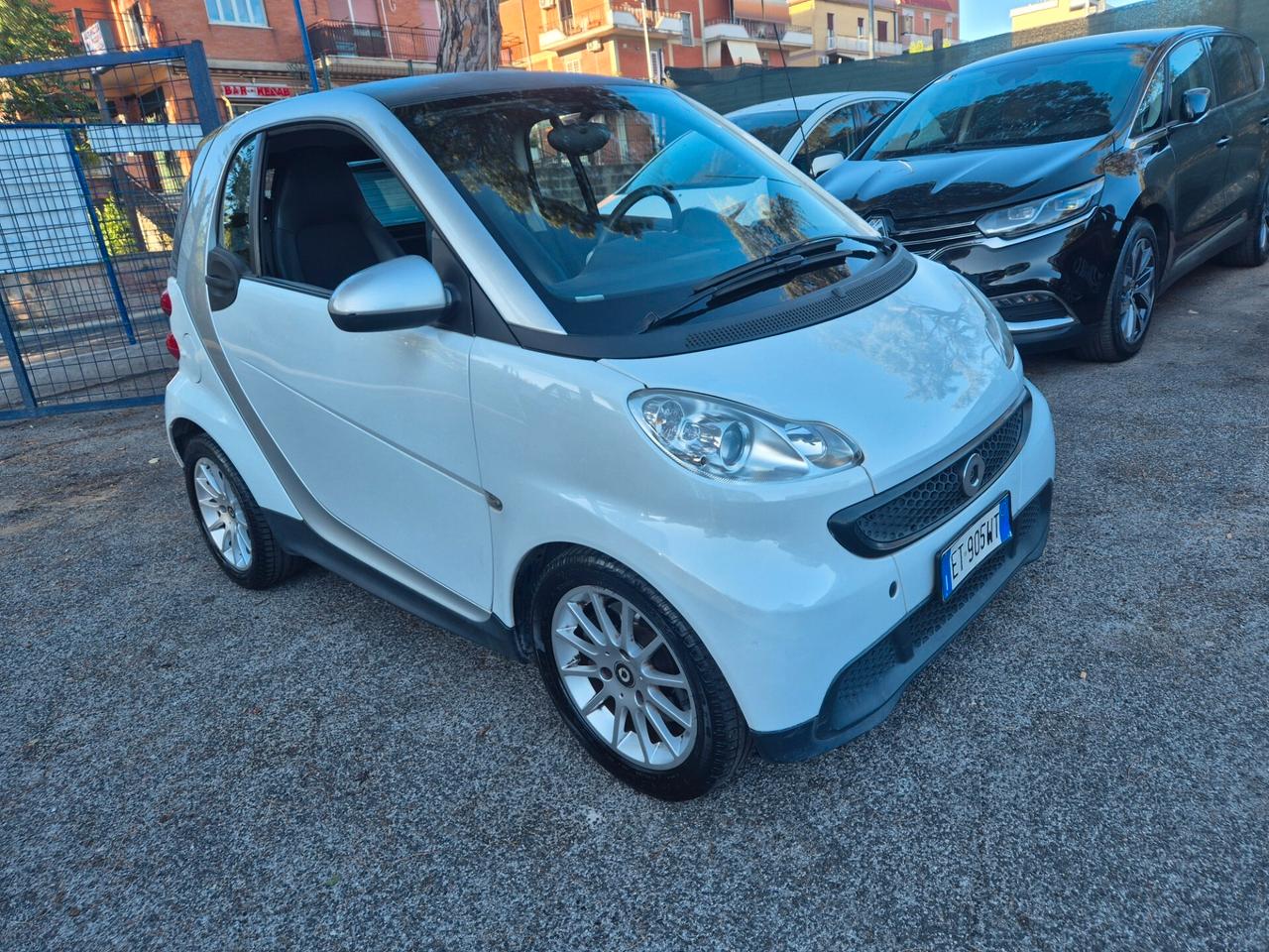 Smart ForTwo 1000 45 kW MHD coupé pure