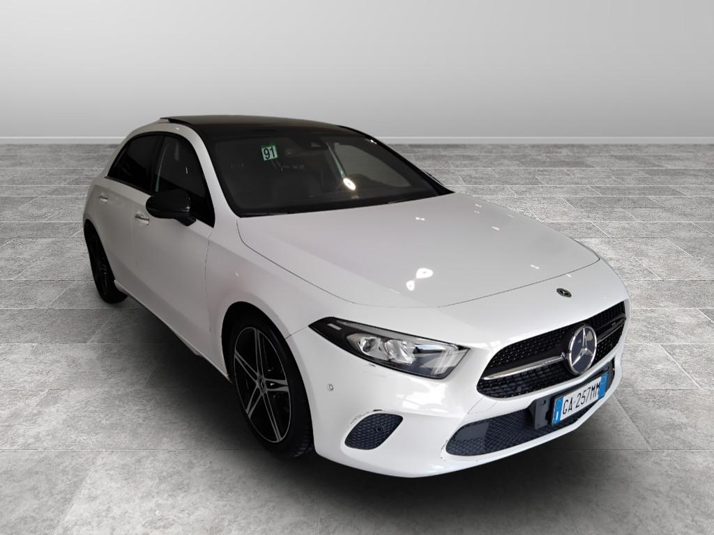 Mercedes-Benz Classe A - W177 2018 - A 180 d Sport Light auto