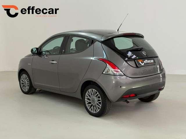 Lancia Ypsilon 0.9 TwinAir 85 CV 5 porte S&S Platinum