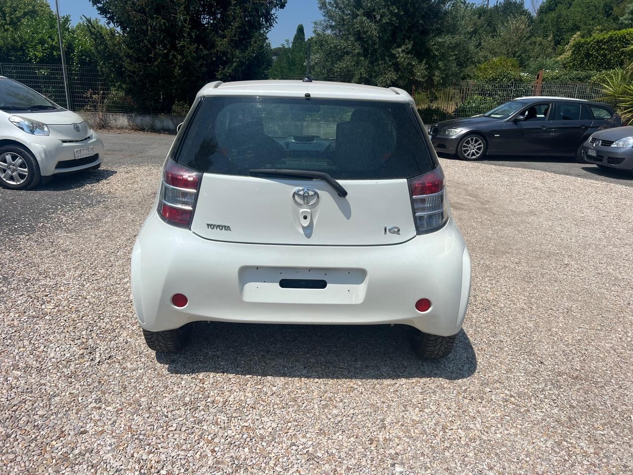 Toyota iQ 1.0 Sol