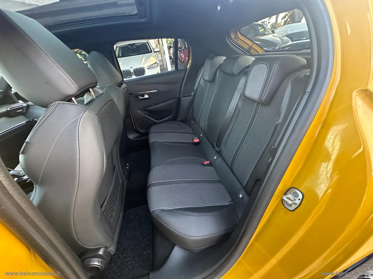 PEUGEOT 208 GT Line PANORAMA
