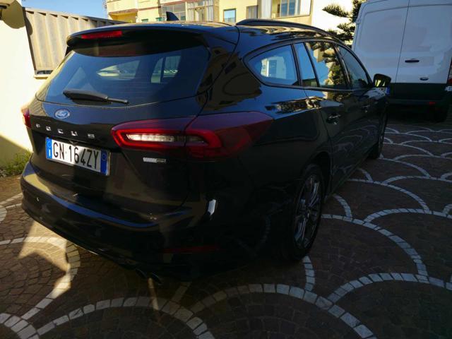 FORD Focus 1.0 EcoBoost Hybrid 155 CV Powershift SW ST-line