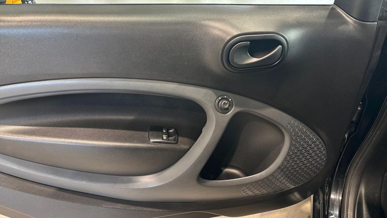 Smart ForTwo 70 1.0 twinamic Urban