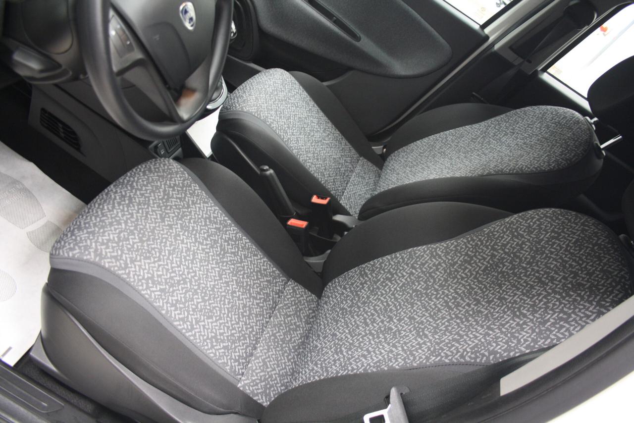 LANCIA YPSILON 1.0 HYBRID 70CV SILVER *2023