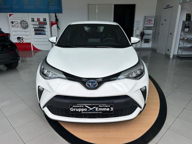 TOYOTA C-HR 1.8 Hybrid E-CVT Business