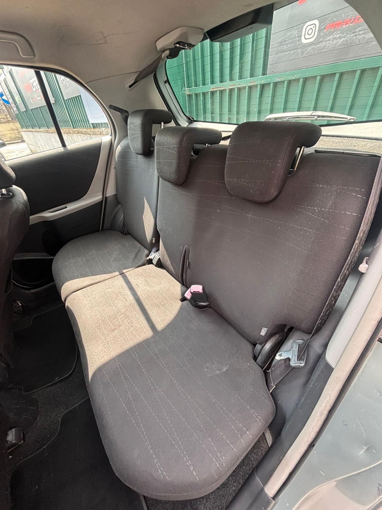 Toyota Yaris 1.0 5 porte Sol