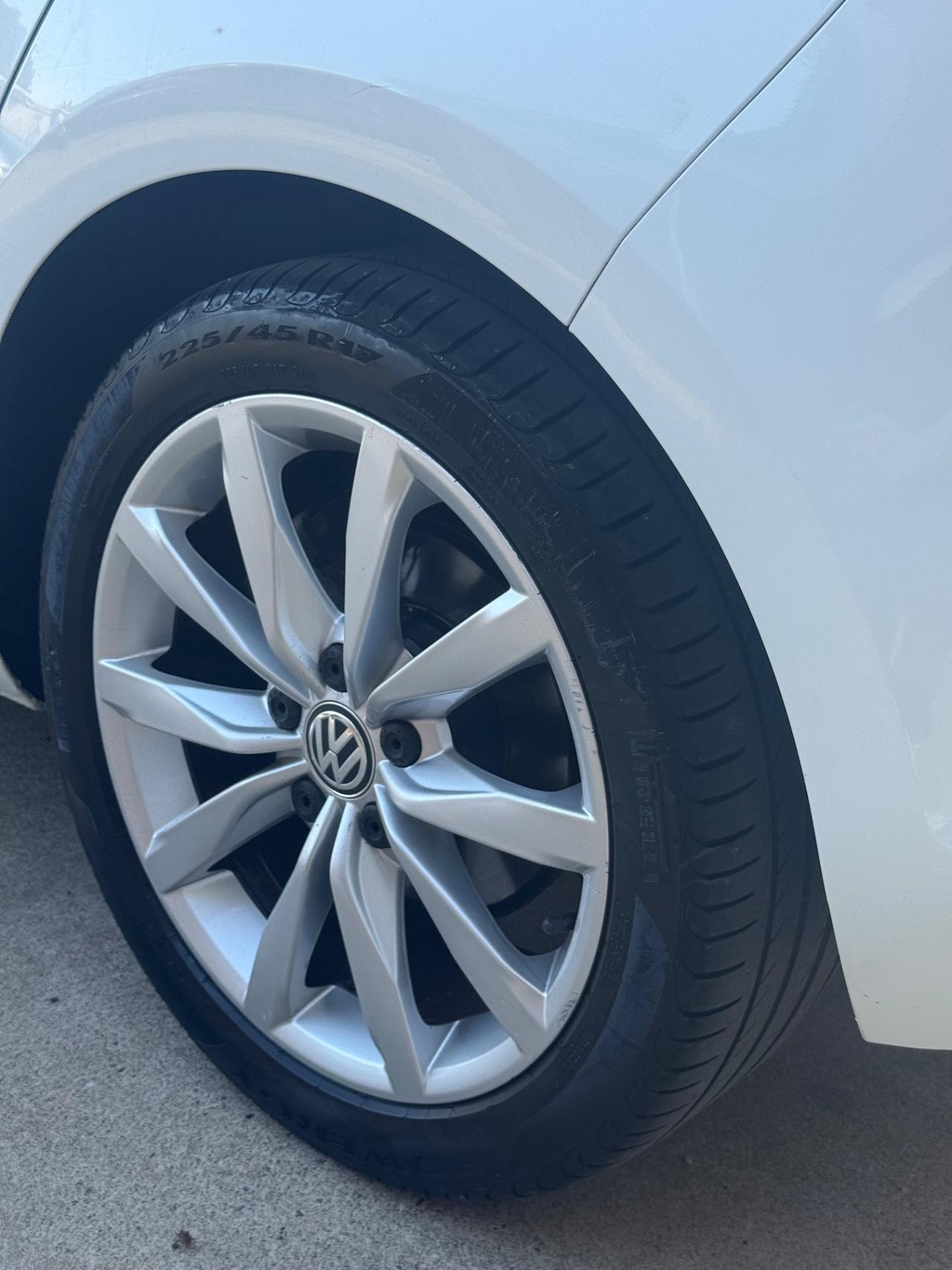 Volkswagen Golf Business 1.6 TDI 5p. Highline BlueMotion Technology
