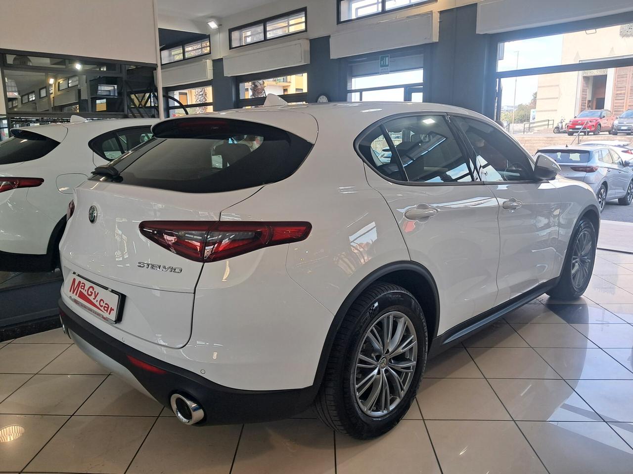Alfa Romeo Stelvio 2.2 Td 190 cv AT8 RWD Business