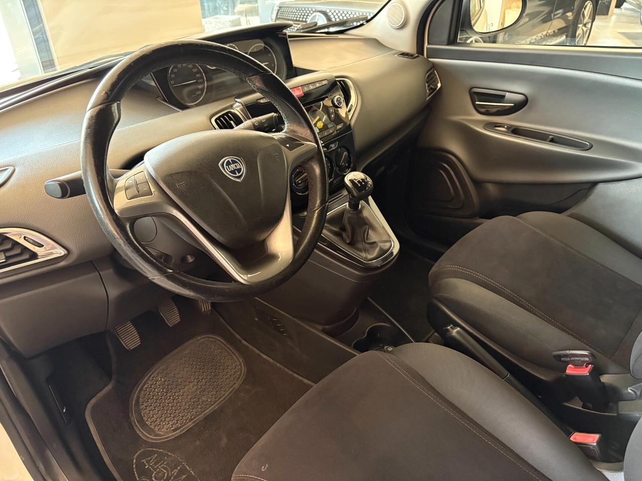 Lancia Ypsilon 1.3 MJT 16V 95 CV 5 porte S&S Gold