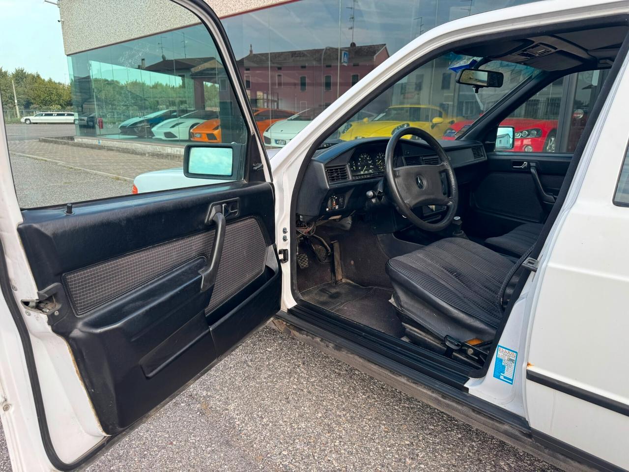 Mercedes 190D 2.5 asi