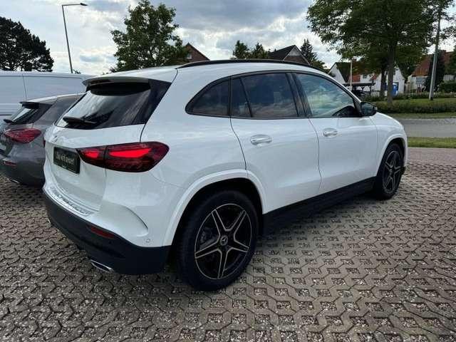 Mercedes-Benz GLA 200 AMG PREMIUM MBUX 64 COLOR LED NIGHT PACK EDITION