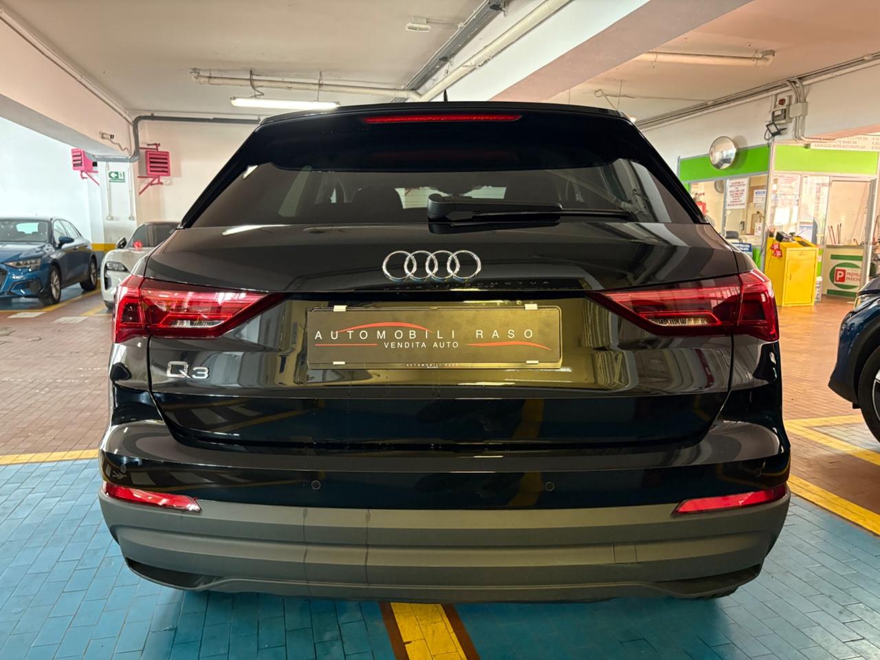 Audi Q3 45 TFSI e S tronic Business