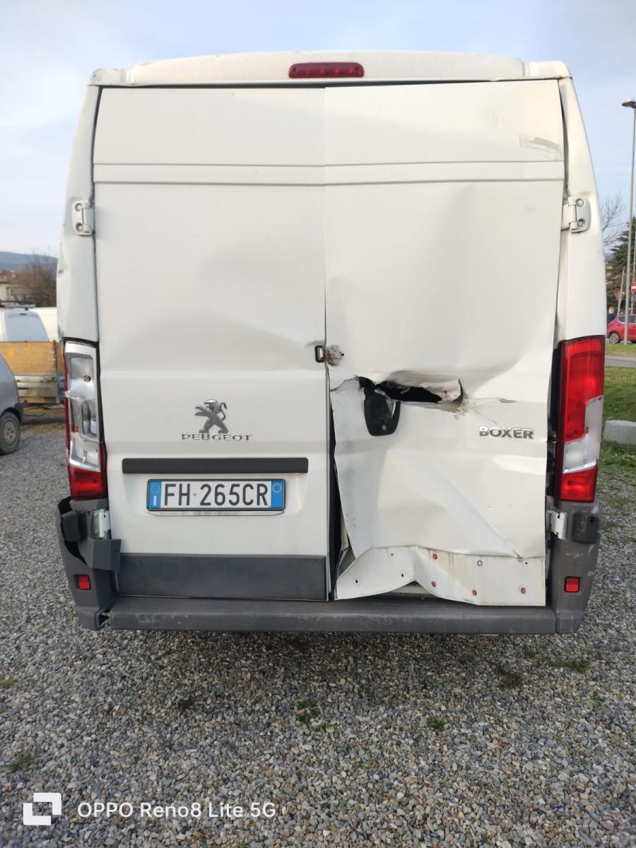 PEUGEOT Boxer 333 2.0 bluehdi 130cv L2H2 E6 333 2.0 bluehdi 130cv L2H2 E6
