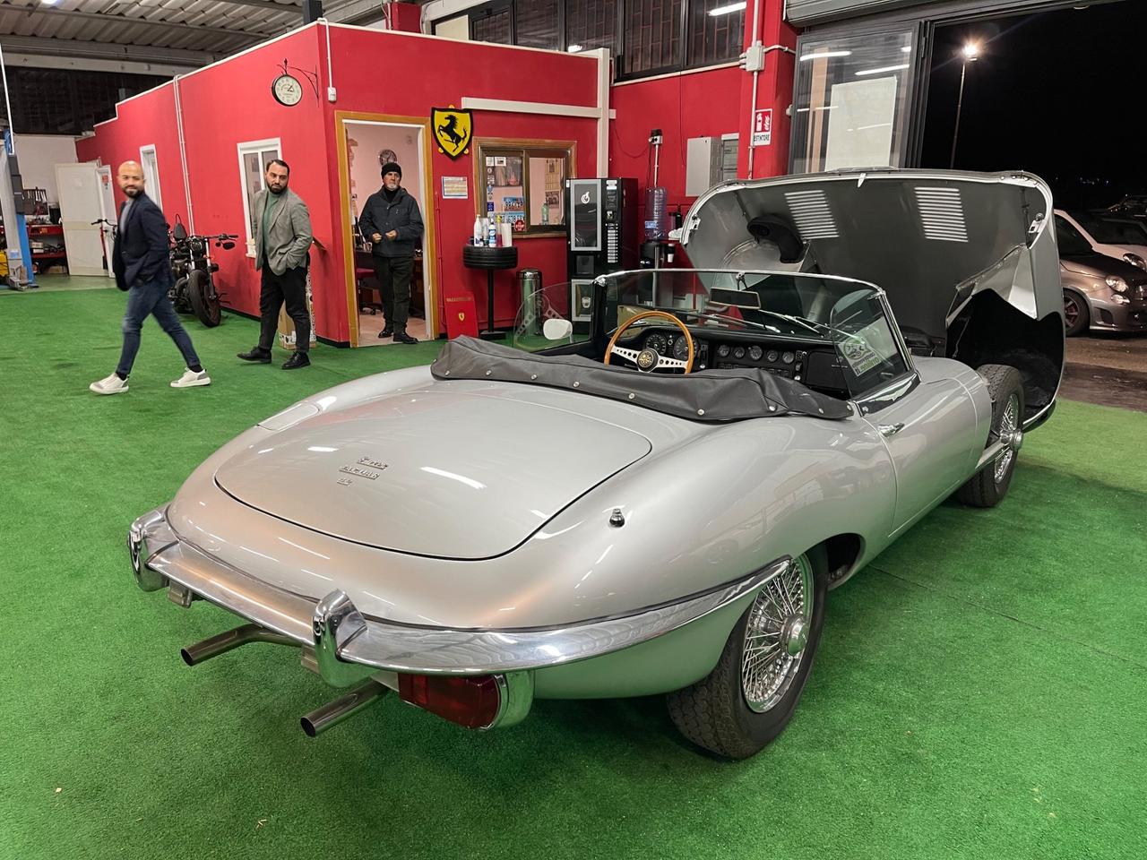Jaguar E-Type Cabrio 4.2 Cambio Manuale Da Concorso PERMUTE RATE