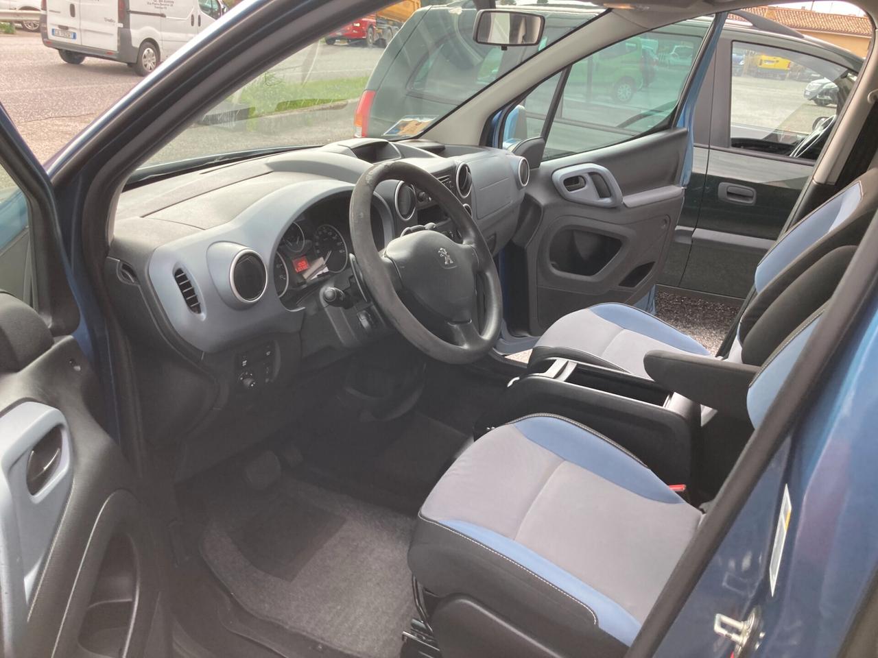 Peugeot Partner Tepee 1.6 e-HDi 92 CV S&S cambio robot. Active