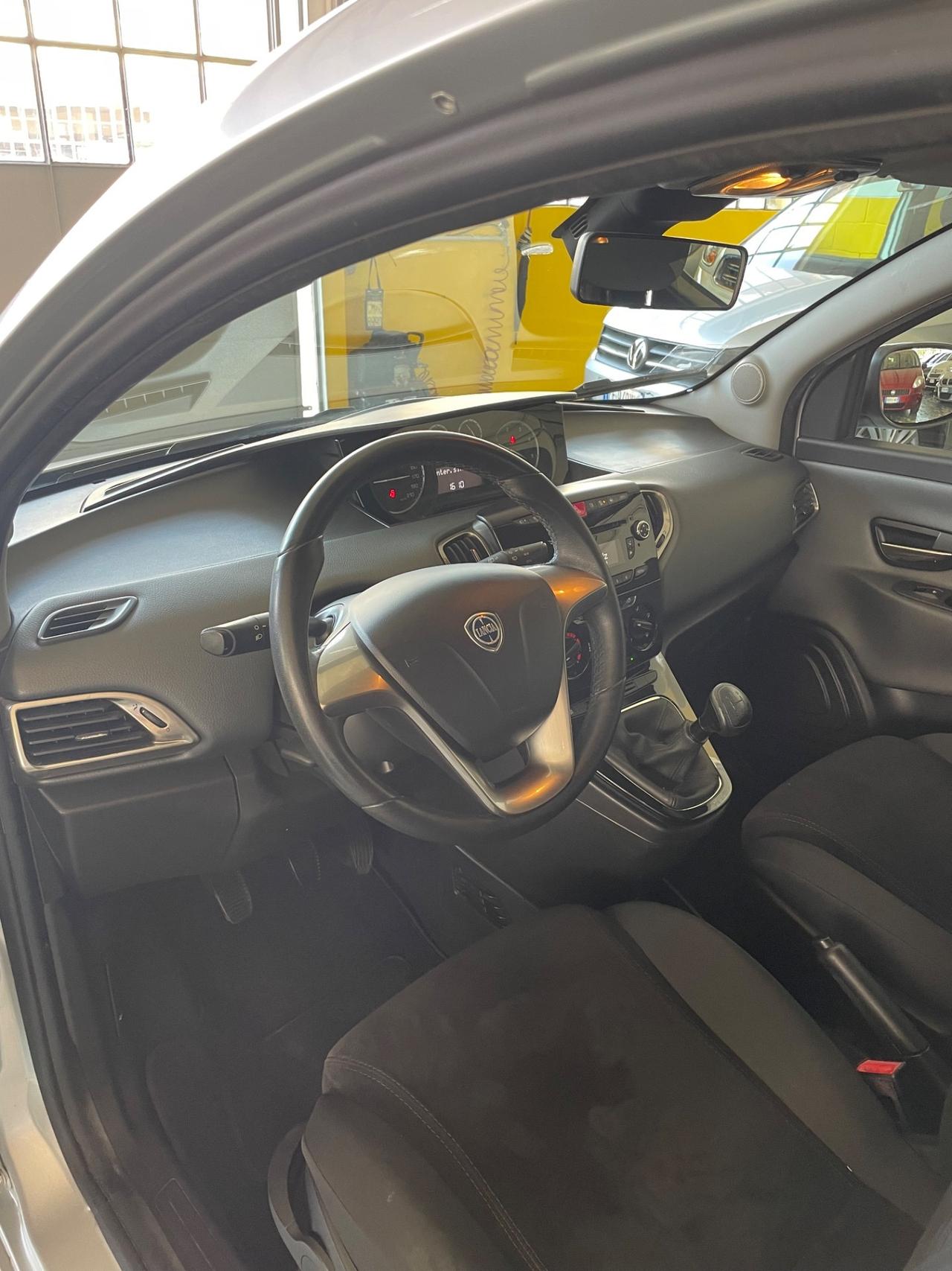 Lancia Ypsilon 1.3 MJT 16V 95 CV