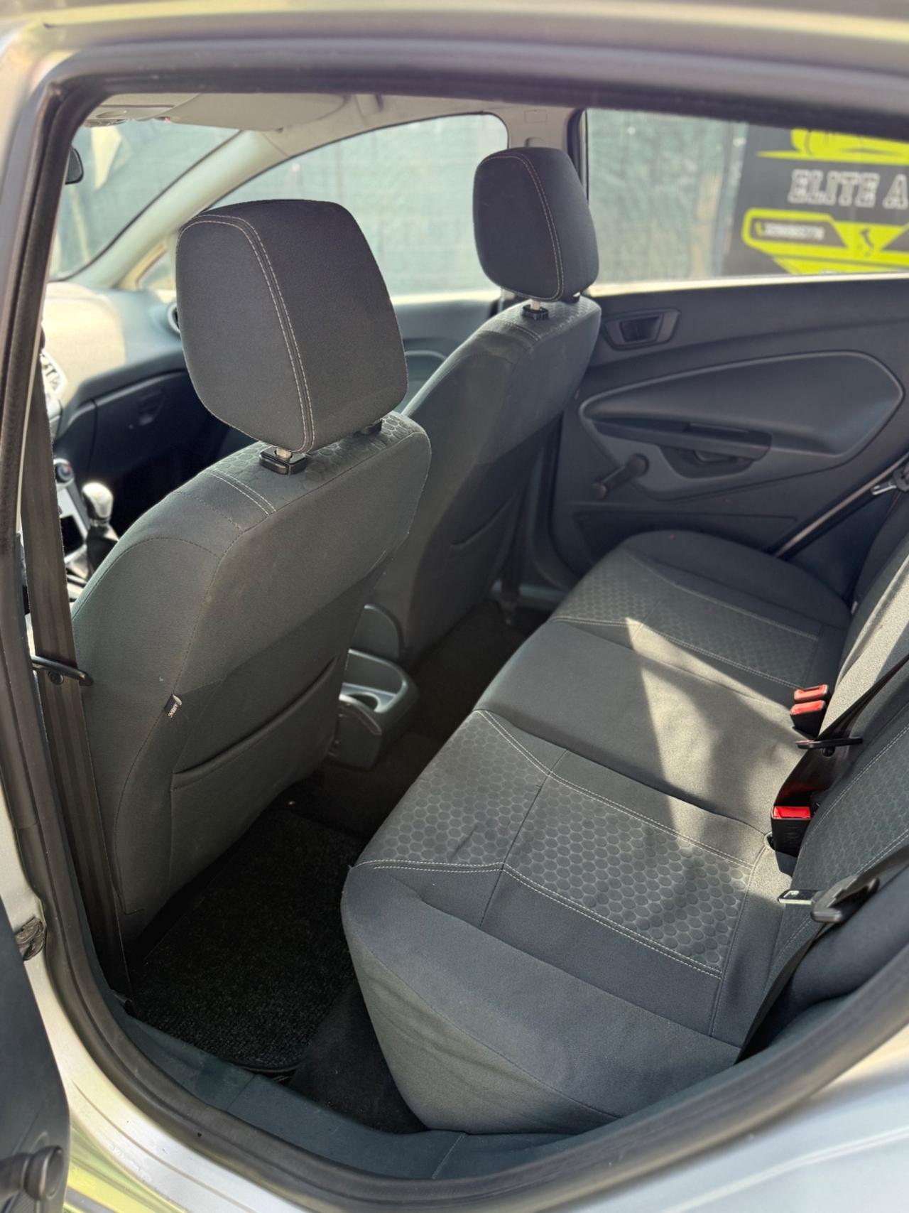 Ford FIESTA 1.4 GPL TITANIUM 5 PORTE NEOPATENTATI