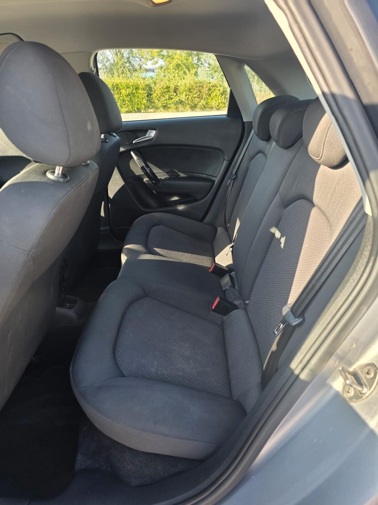 Audi A1 1.6 TDI S line edition plus
