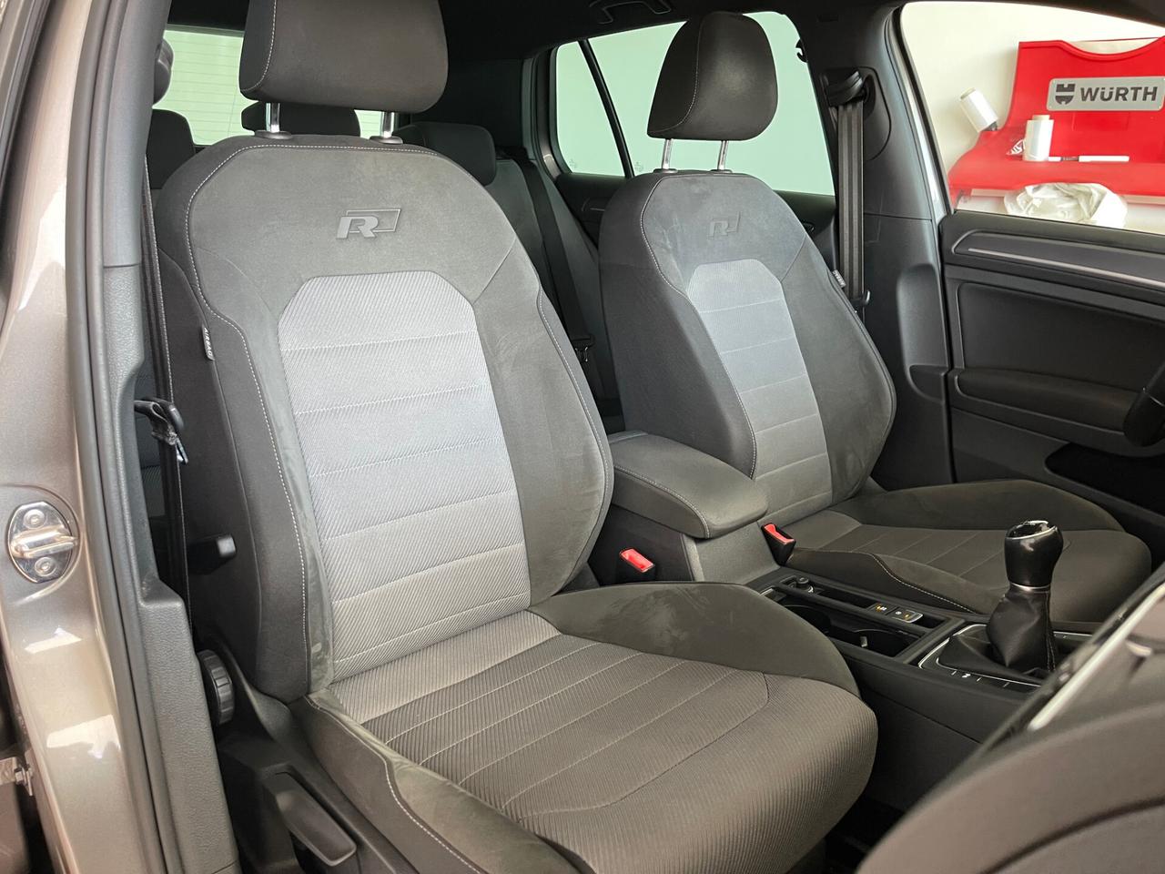Volkswagen Golf 1.4 TSI 150CV 5p. Highline R-Line BlueMotion Technology