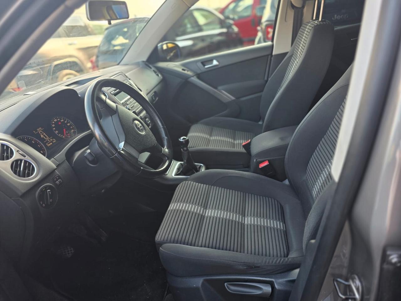 Volkswagen Tiguan 2.0 TSI Sport & Style (18°)