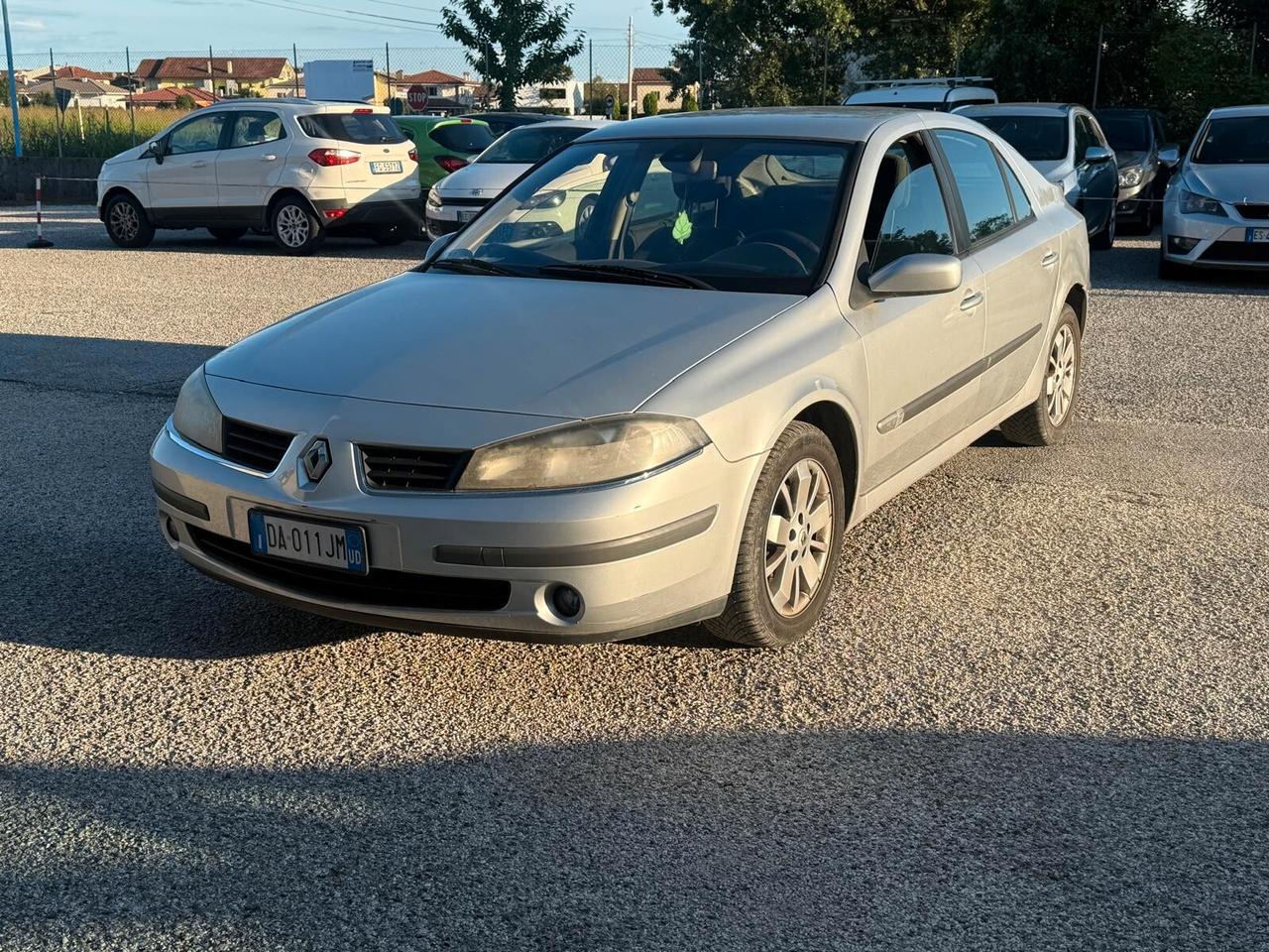 Renault Laguna 1.6 16V Teknos