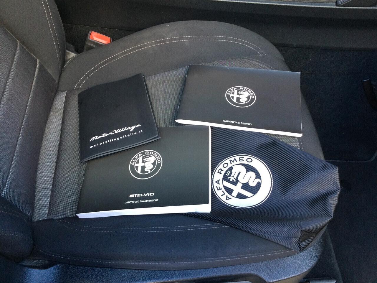 Alfa Romeo Stelvio 2.2 Turbodiesel 160 CV AT8 RWD Business