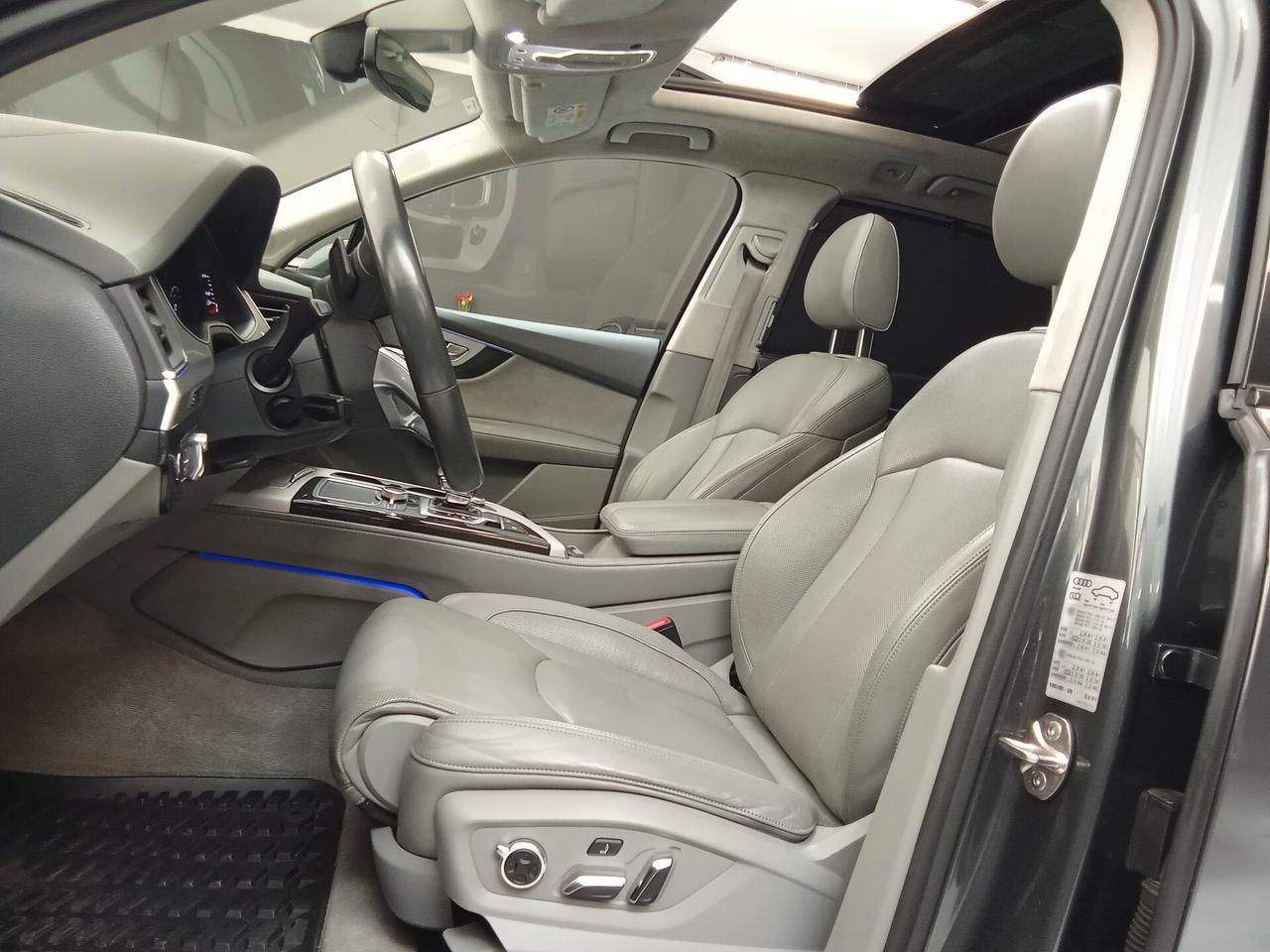 Audi Q7 SQ7 4.0 V8 TDI quattro tiptronic Business Plus