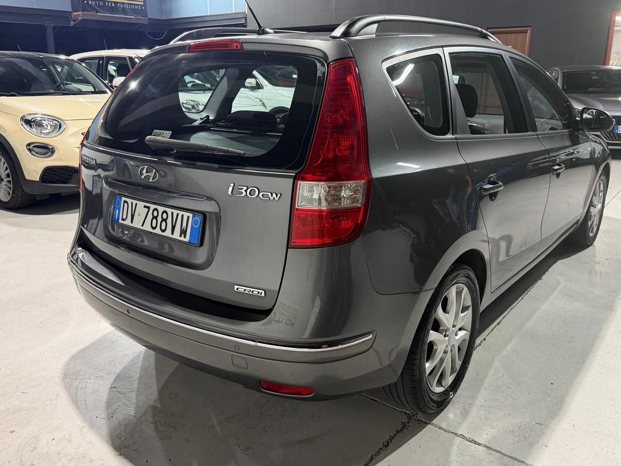 Hyundai i30 CW 1.6 crdi vgt Active 115cv fap Diesel