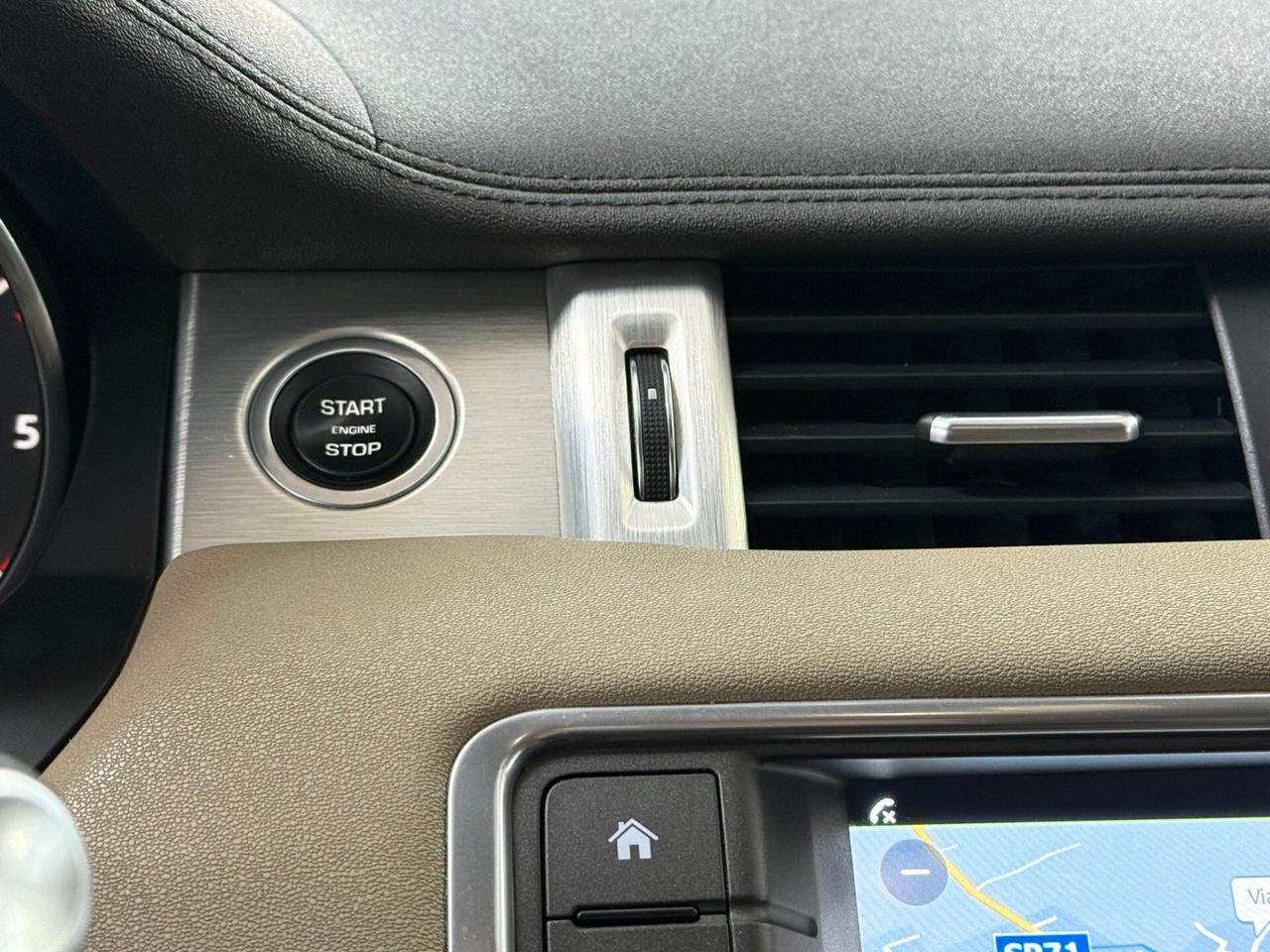 Land Rover Range Evoque 2.0 TD4 180 CV 5p. Autobiography