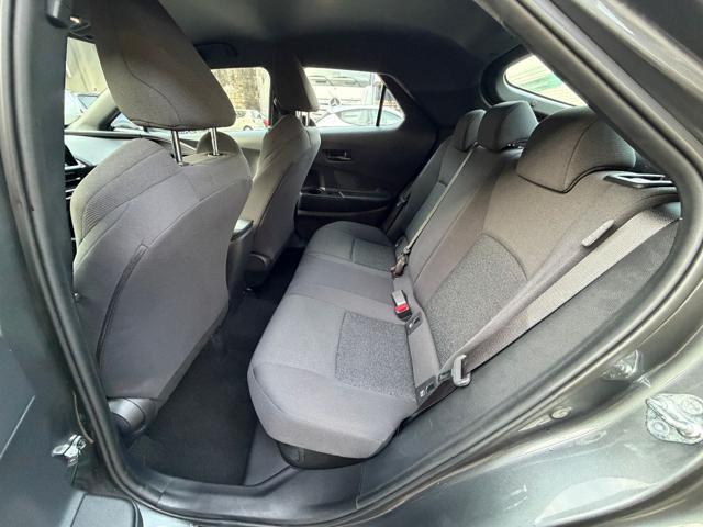 TOYOTA C-HR 1.8 Hybrid E-CVT Active