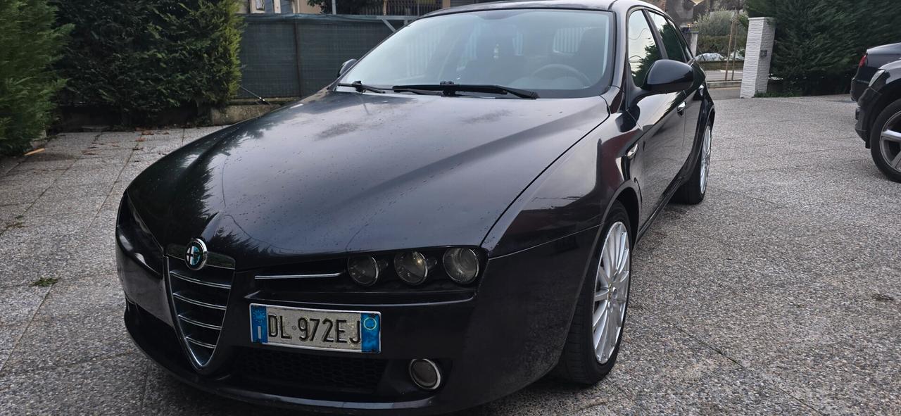 Alfa 159 tutta apena revisionata e batteria nuova