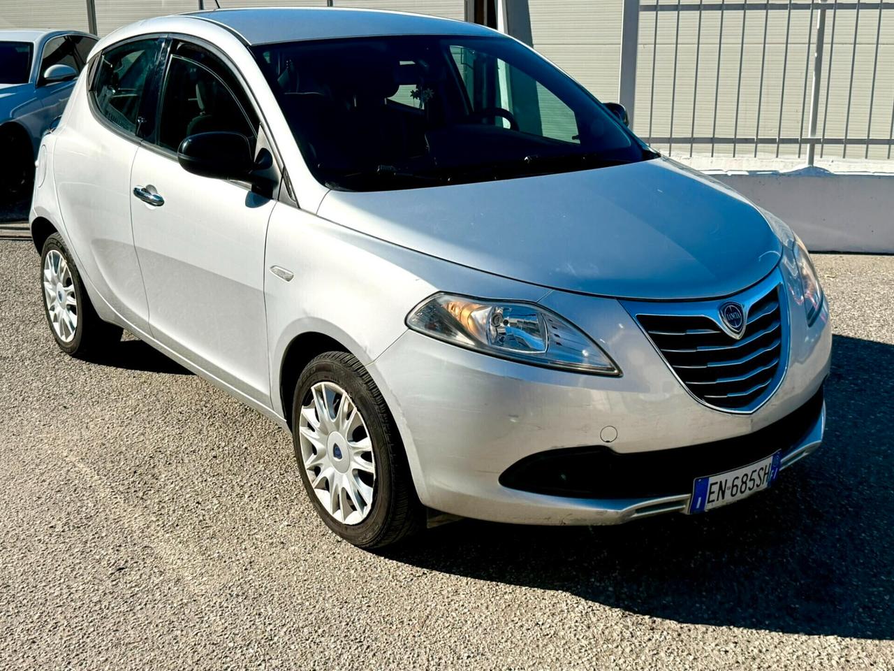 Lancia Ypsilon 1.3 MJT 16V 95 CV 5 porte S&S Silver